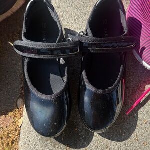 Danskin Black Patent Mary Jane Dress Shoes with Velcro